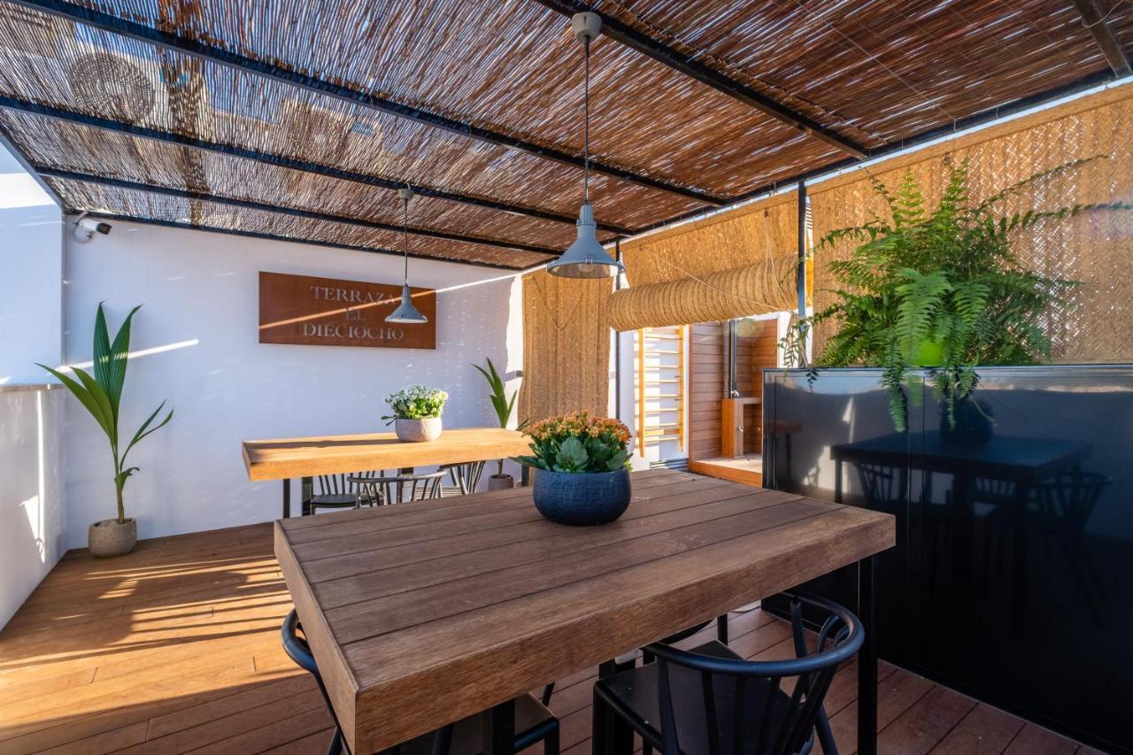 Juan De Austria Apartment Malaga Exterior photo