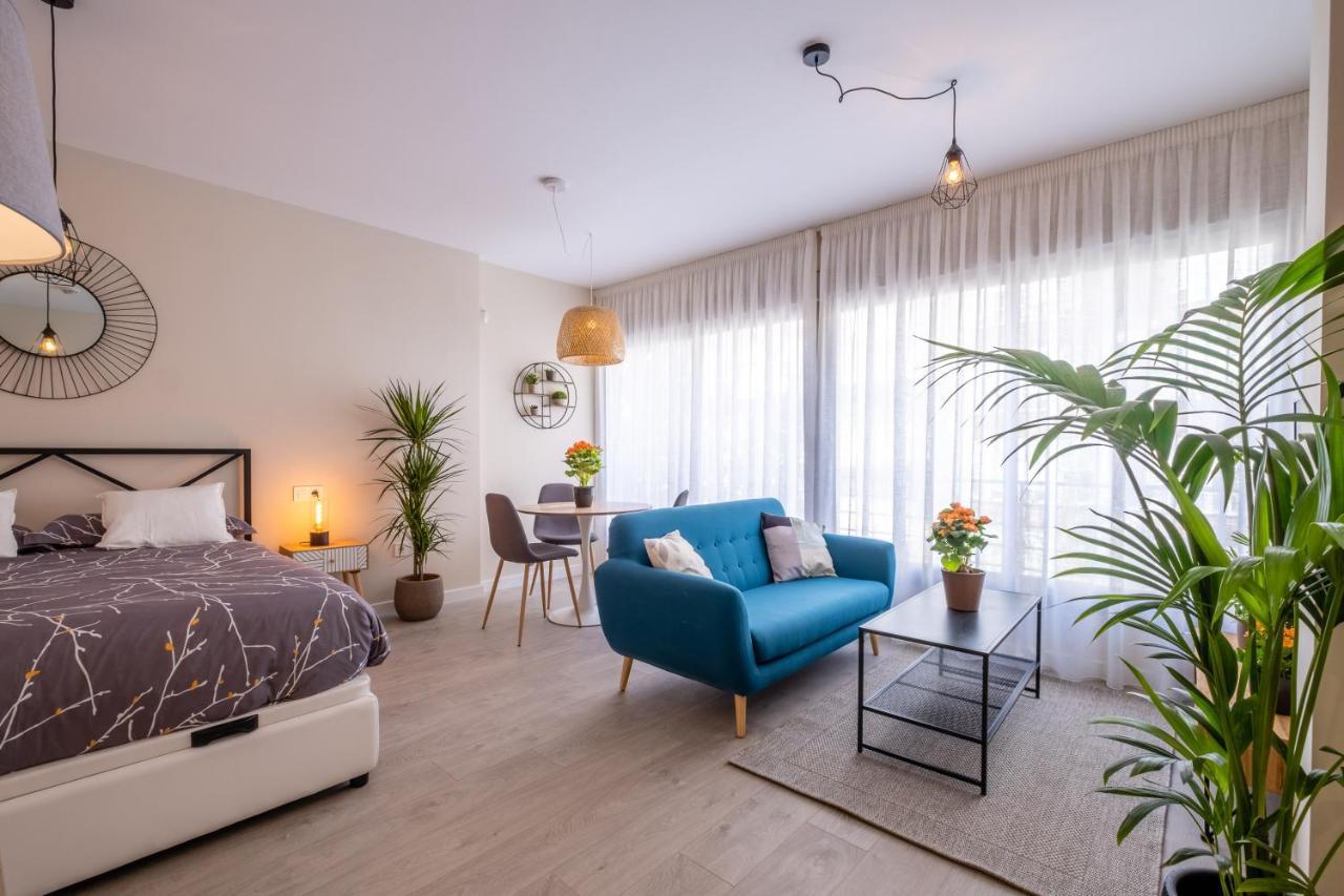 Juan De Austria Apartment Malaga Exterior photo